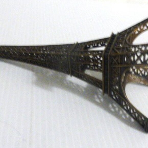 7" All Metal EIFFEL TOWEL Paper Weight ? Model Building City France - Picture 2 of 7